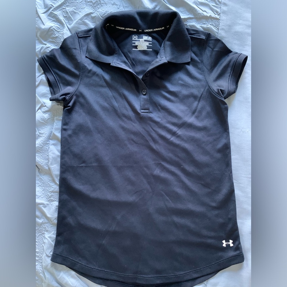 Under Armour Navy Blue Uniform Shirt - size MD/MM Loose fit